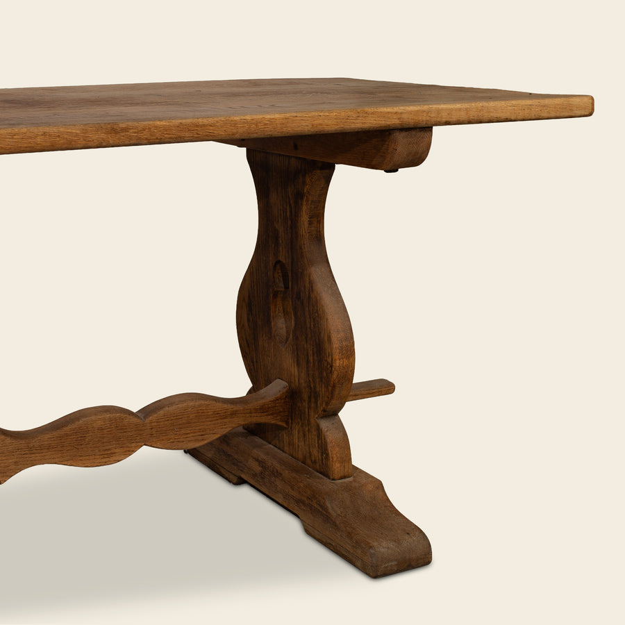 Trestle Table with Wavy Stretcher