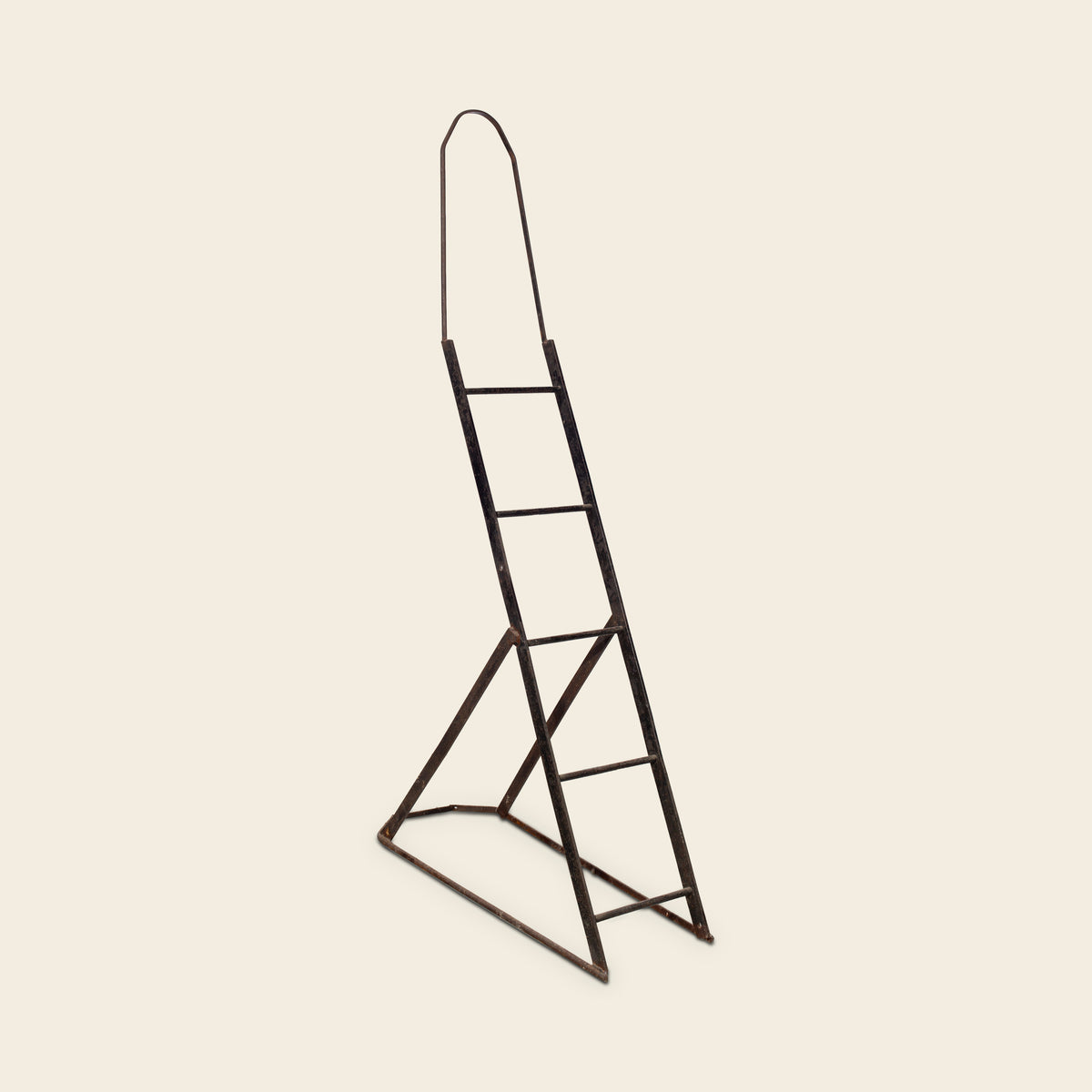 Iron Ladder-Form Stand