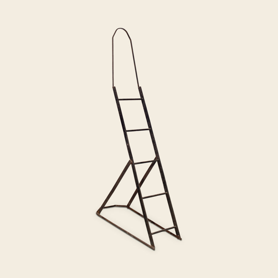 Iron Ladder-Form Stand
